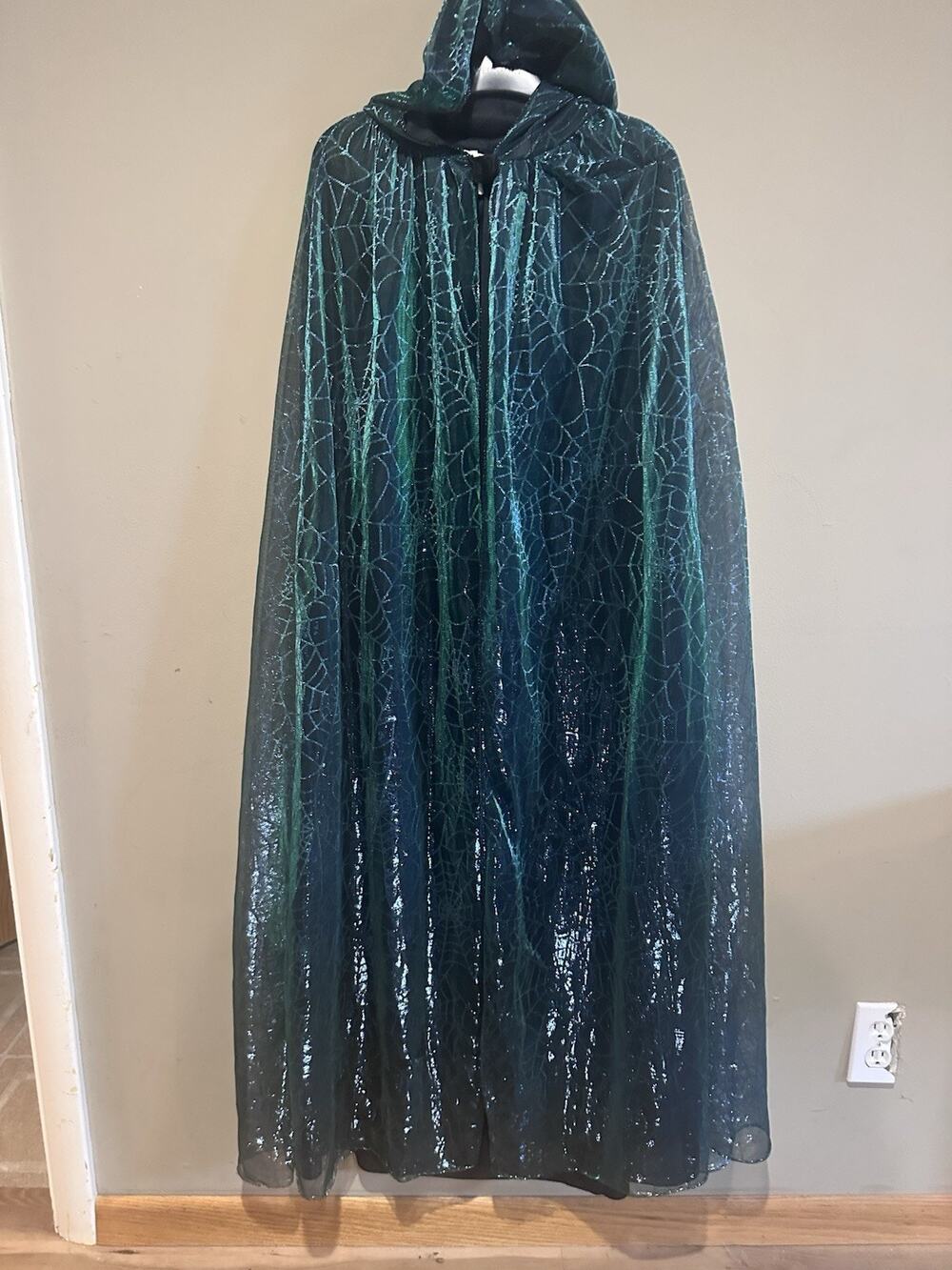 Unisex Halloween Cape with Hood Spider Web Print and Iridescent Green One Size